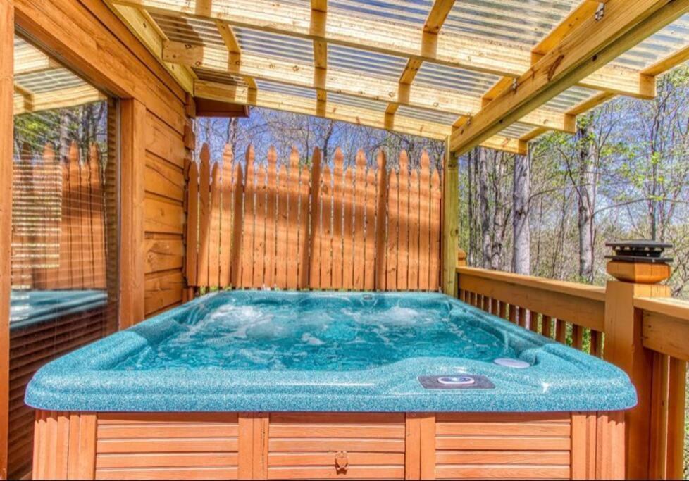 Lazy Bear Cabin Sevierville Exterior foto
